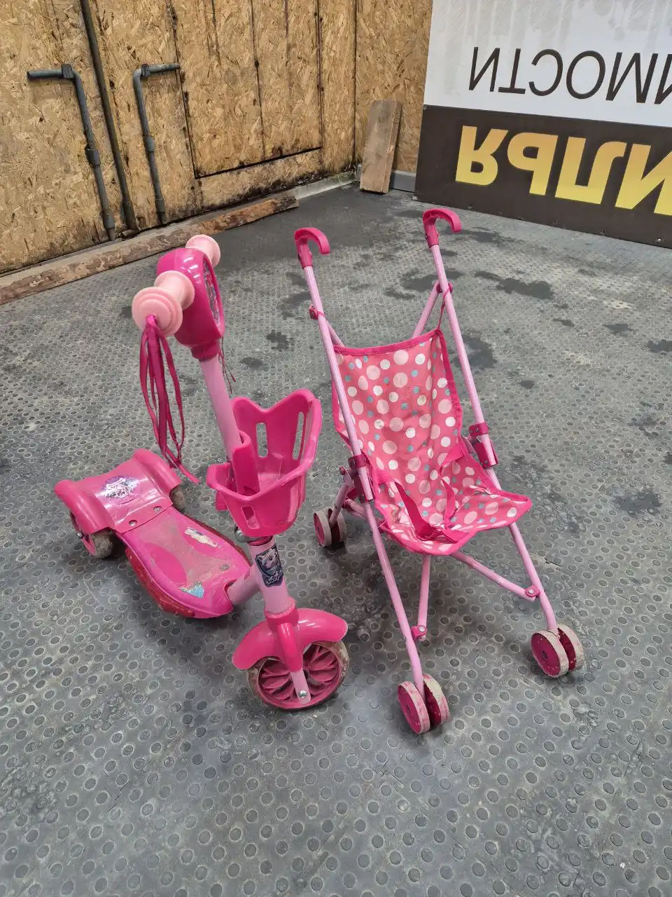 Продажа коляски для кукол и самоката