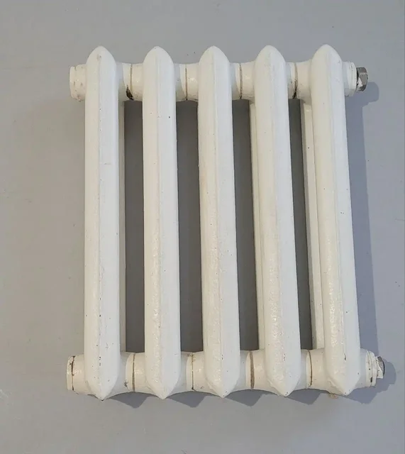 Б/у радиаторы отопления - Барахолка в Нижневартовск