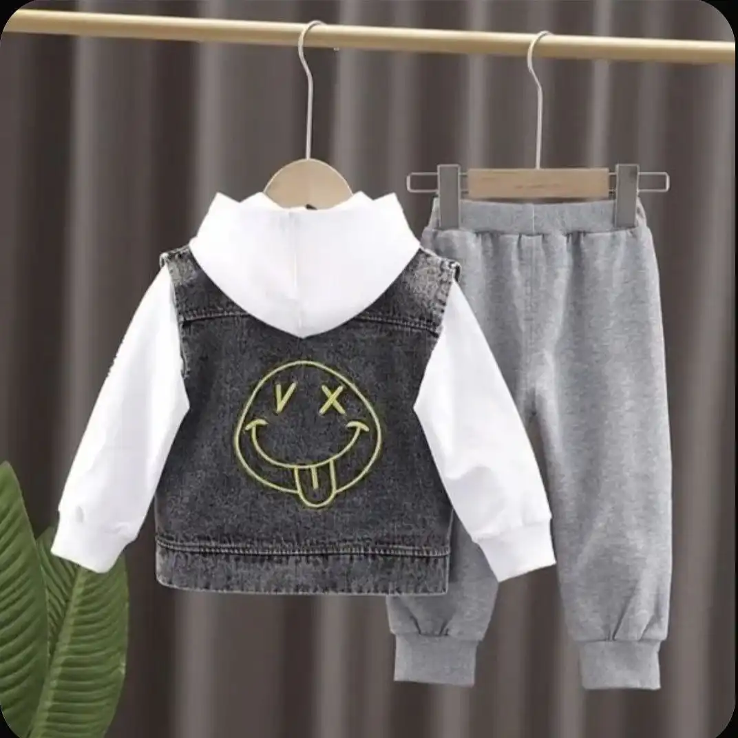 Костюм тройка размер 86-92 - Одежда в Нижневартовск