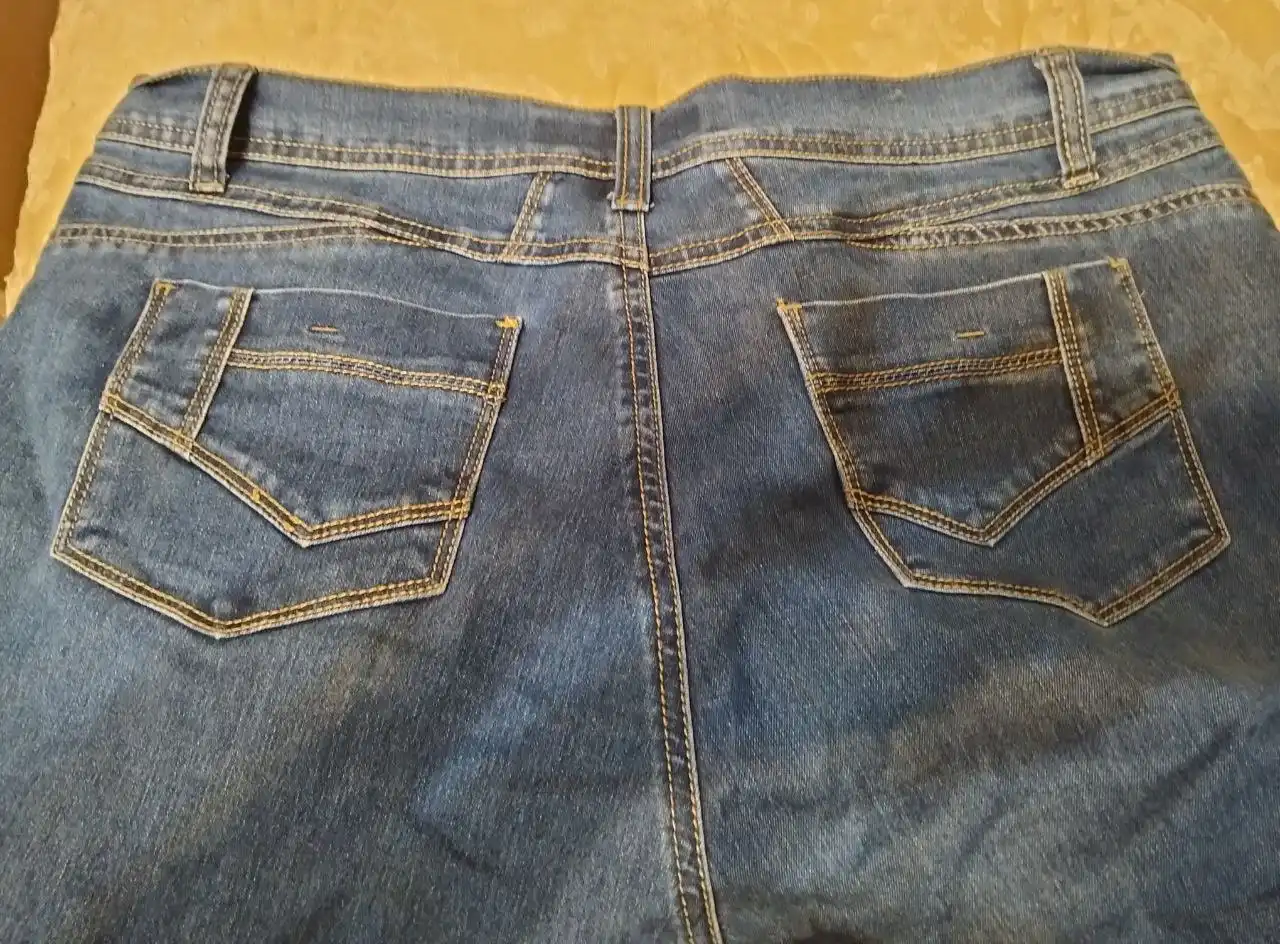 Джинсы Second Hand отличного состояния - Джинсы (Одежда) в Нижневартовск