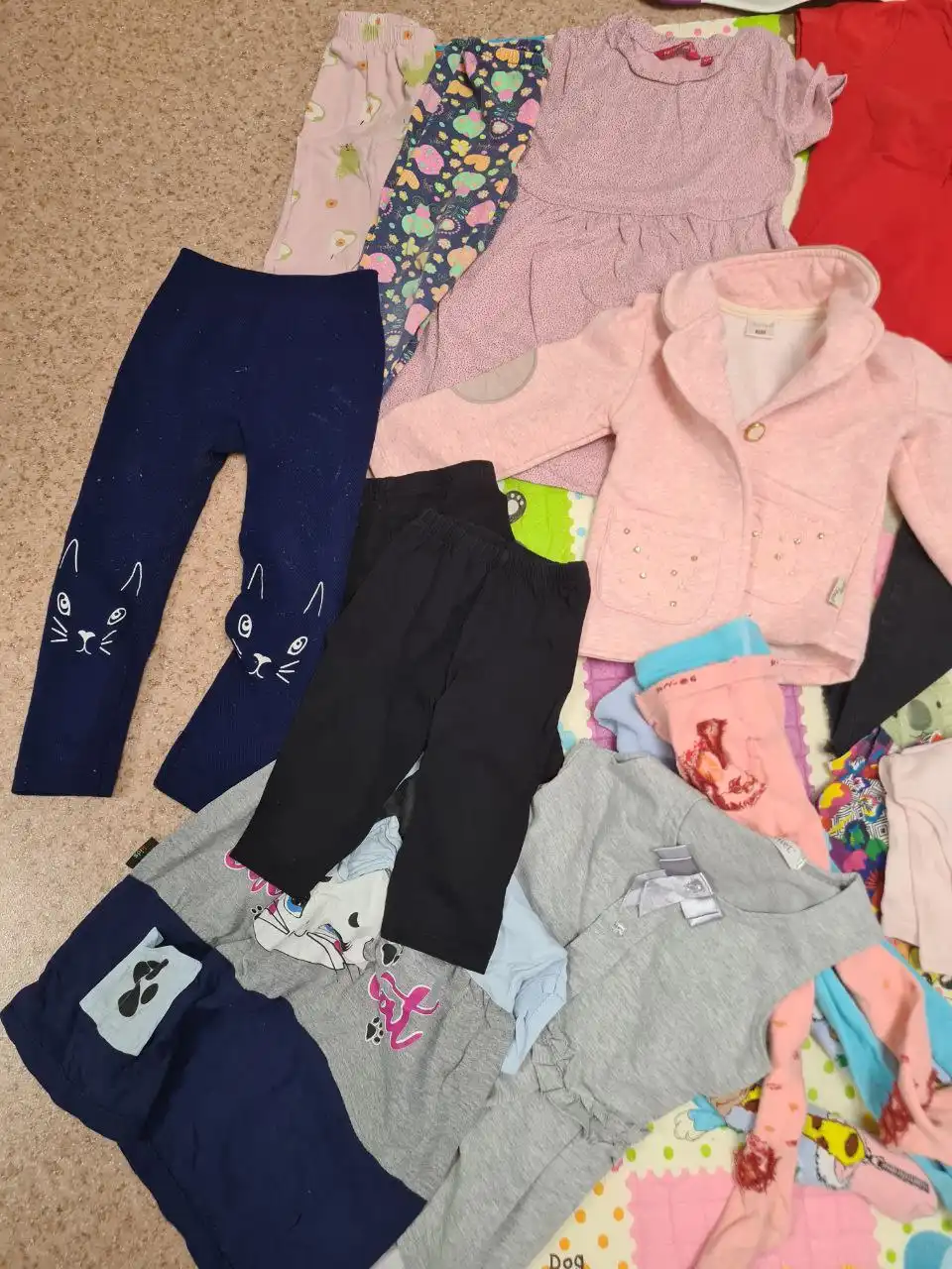 Детская одежда и обувь размеры 92-104 - Детская одежда и обувь (Барахолка) в Нижневартовск