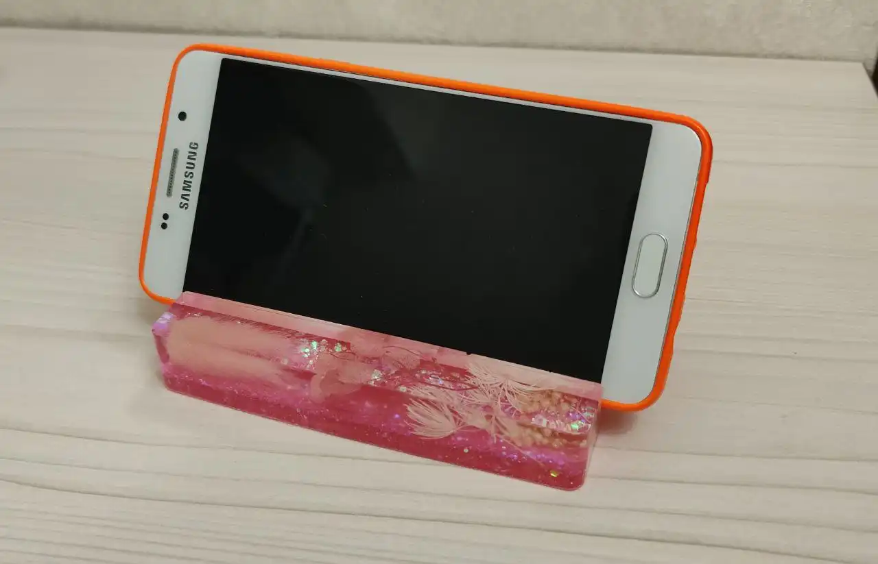 Подставка для телефона ручной работы из эпоксидной смолы - Барахолка в Нижневартовск