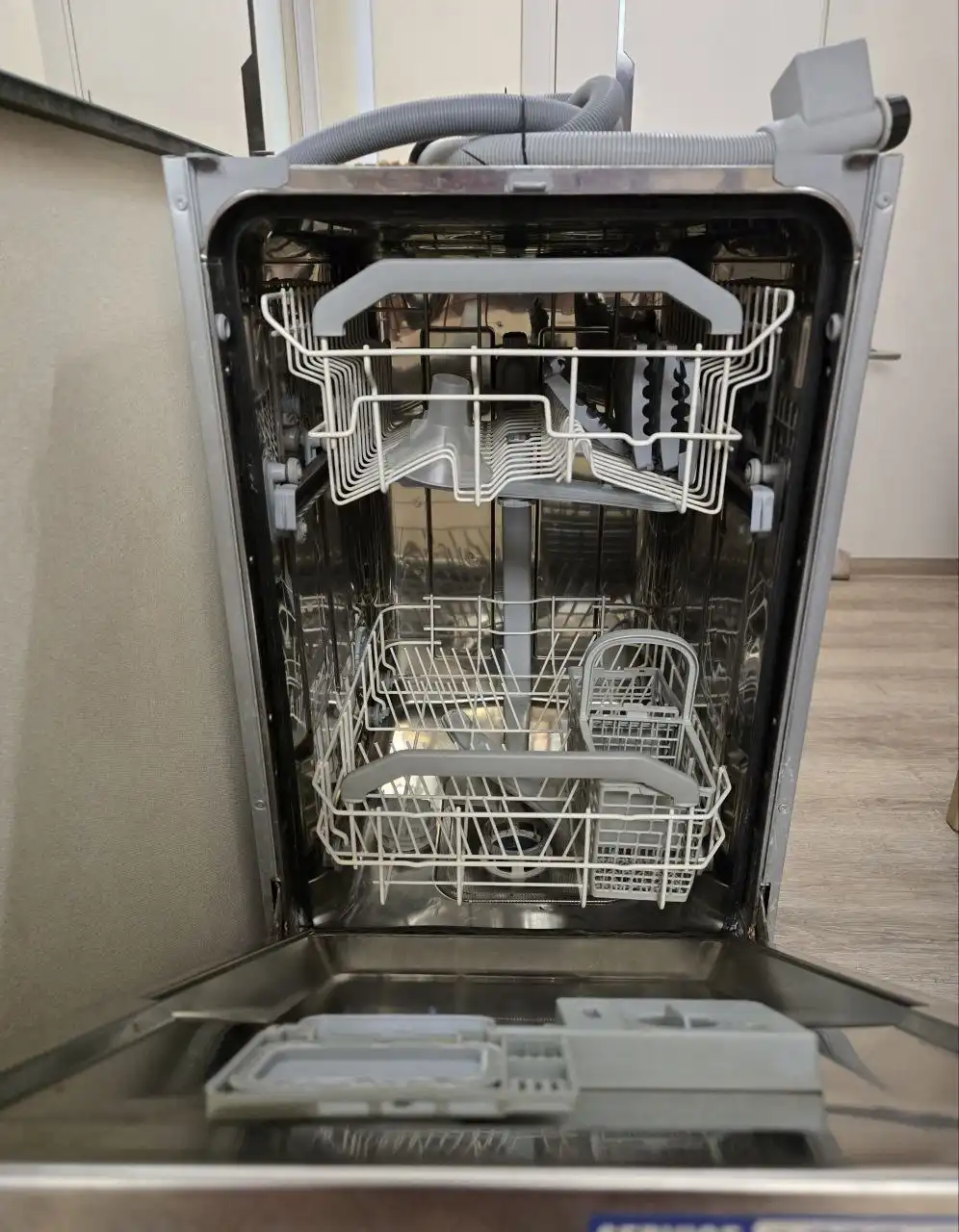 Посудомоечная машина Hotpoint-Ariston LST 41677 - Бытовая техника (Для дома и дачи) в Нижневартовск