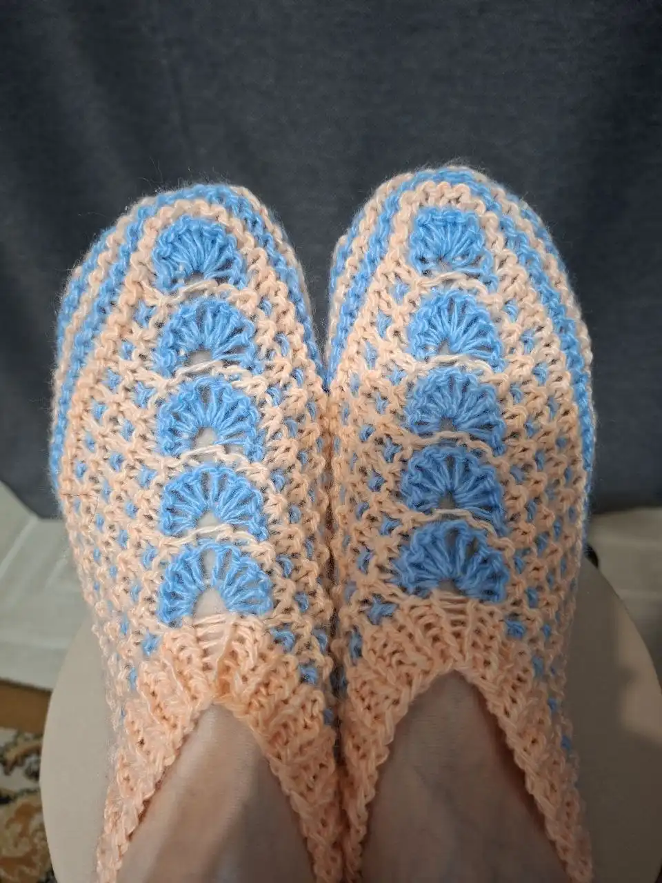 Продаются вязаные черевички ручной работы - Одежда ручной работы (Барахолка) в Нижневартовск