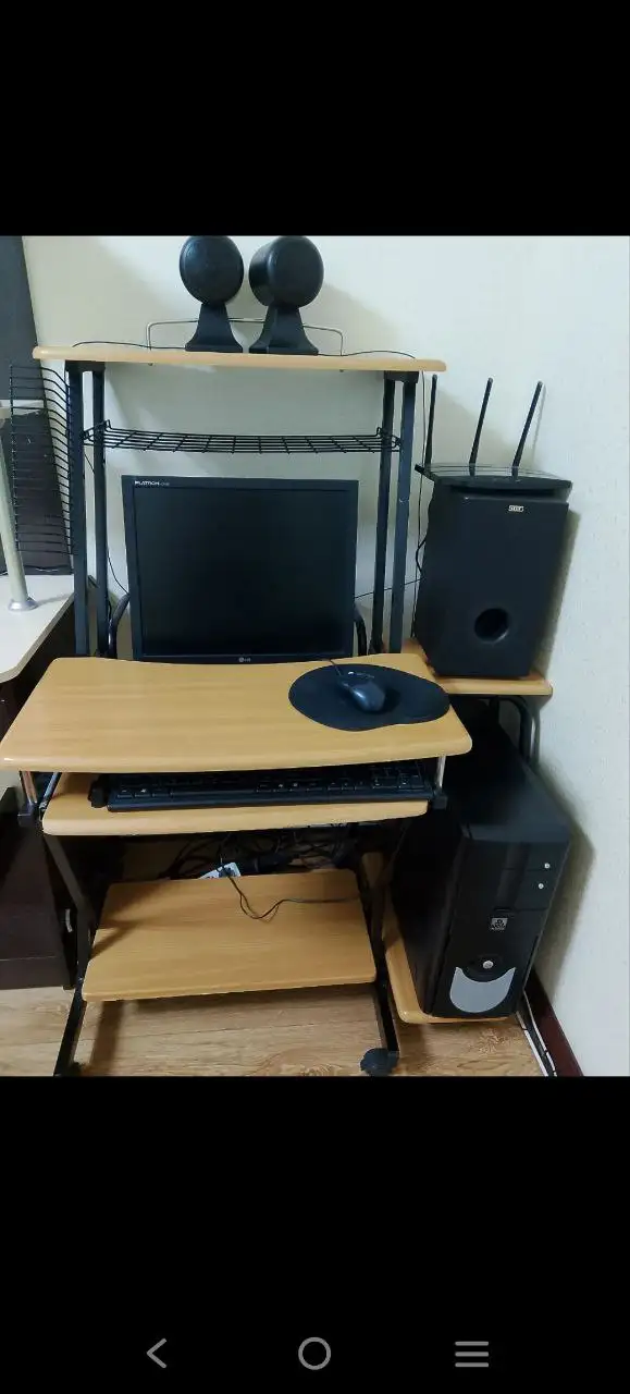 Продам рабочий компьютер с комплектующими и столом - Барахолка в Нижневартовск