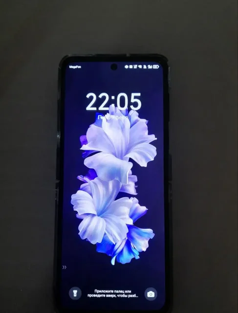 Tecno Phantom V Flip 5G в идеальном состоянии - Электроника в Нижневартовск