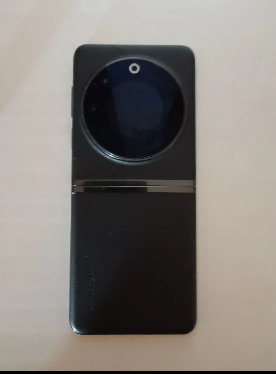 Tecno Phantom V Flip 5G в идеальном состоянии - Смартфоны (Электроника) в Нижневартовск