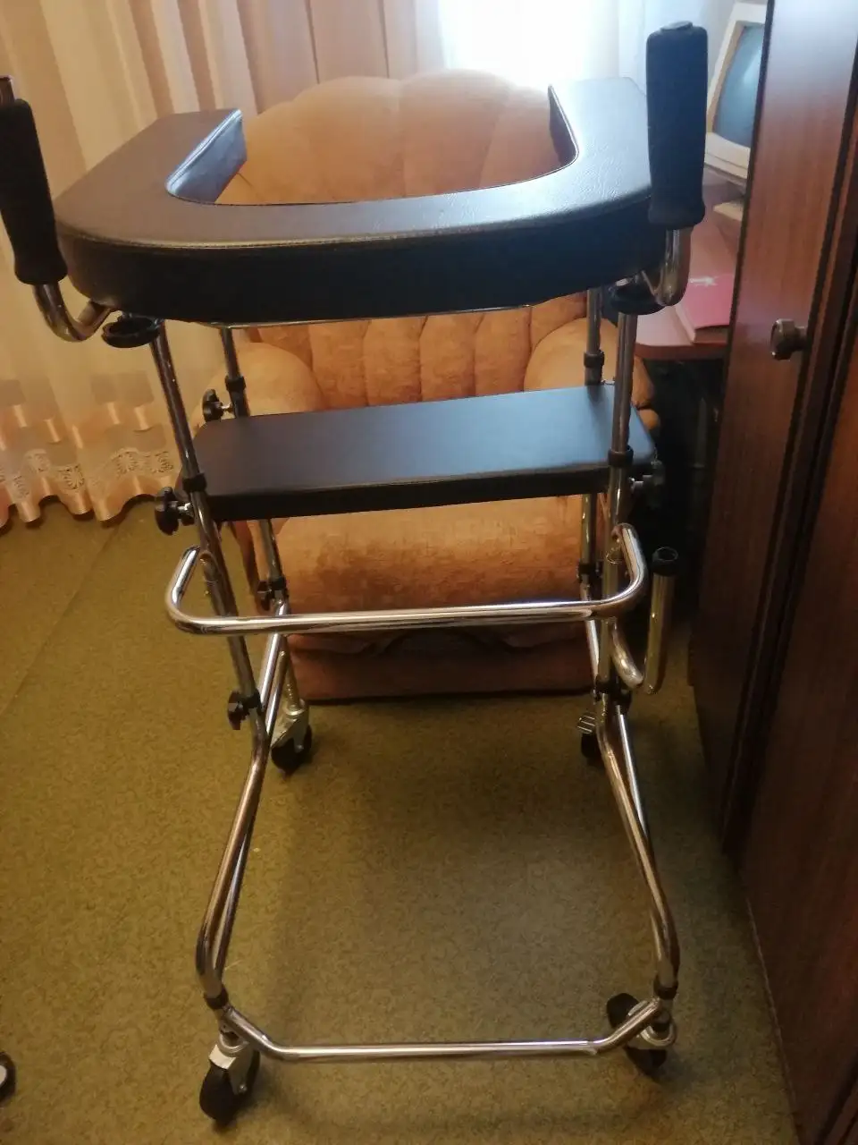 Ходунки-ролаторы повышенной грузоподъемности - Барахолка в Нижневартовск