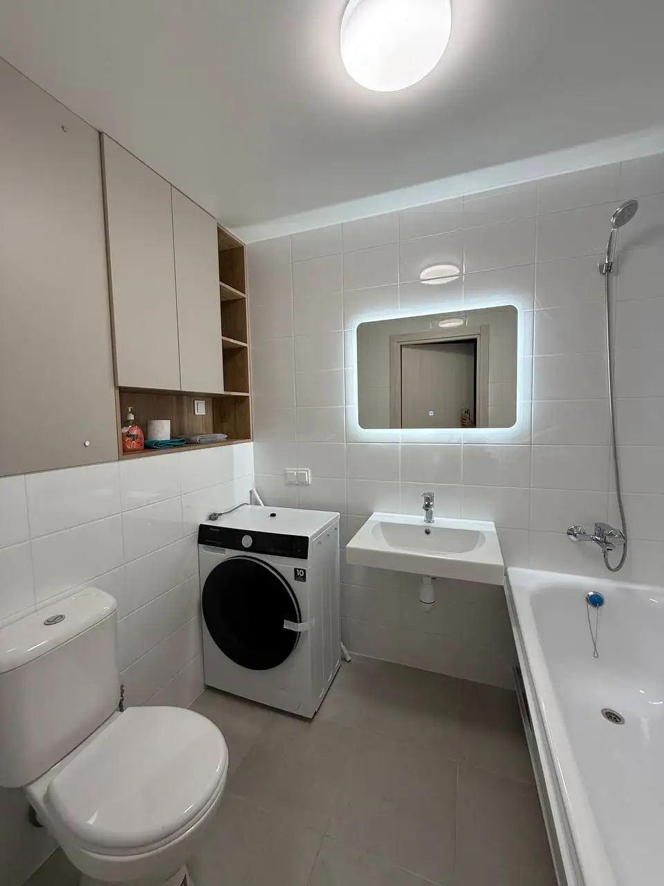 Сдам 1-комнатную квартиру на Омской улице - Аренда квартир (Недвижимость) в Нижневартовск