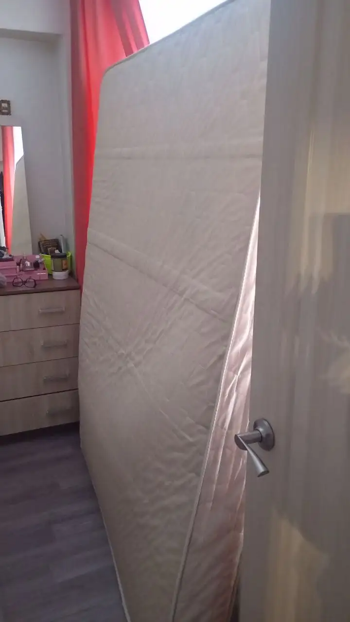 Двуспальная кровать - Барахолка в Нижневартовск