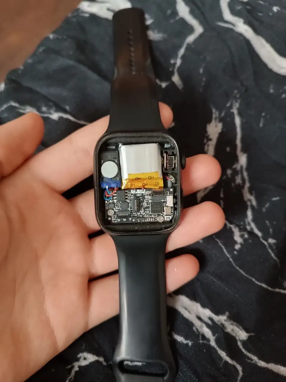 Запчасти на разбор в Нижневартовске - Автозапчасти (Запчасти) в Нижневартовск