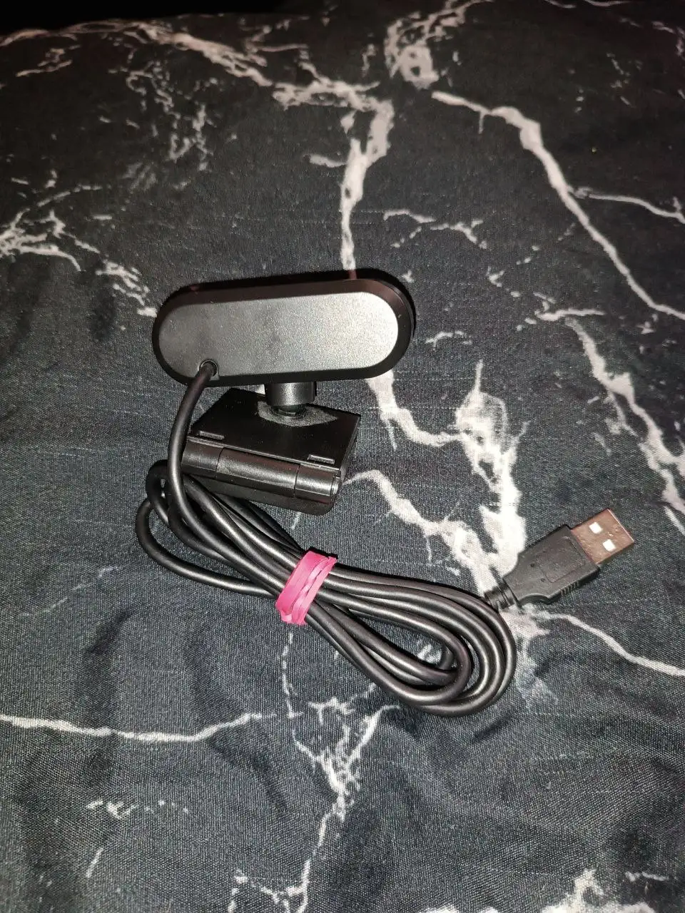 Продается веб-камера Full HD 1080p с поворотом 360° - Веб-камеры (Электроника) в Нижневартовск