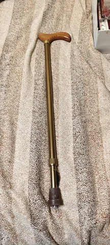 Продам новую регулируемую трость - Посуда и кухонные принадлежности в Нижневартовск