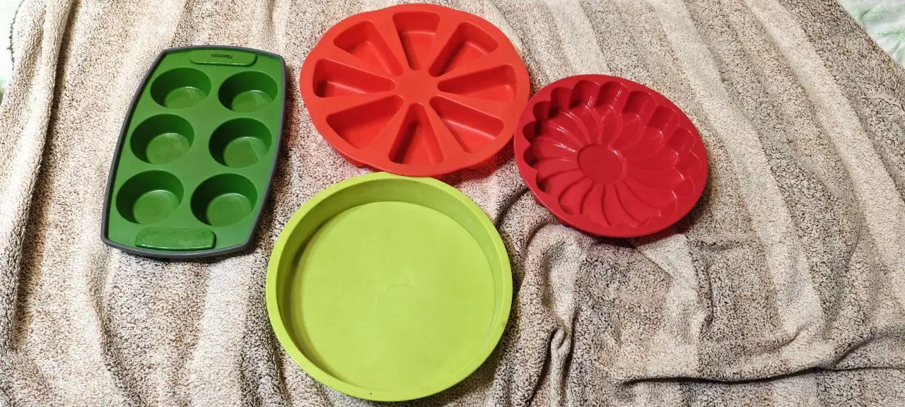 Силиконовые формы для выпекания - Кухонная утварь (Для дома и дачи) в Нижневартовск
