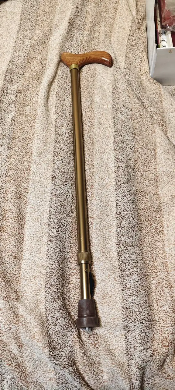 Продам новую регулируемую трость с шипом - Барахолка в Нижневартовск