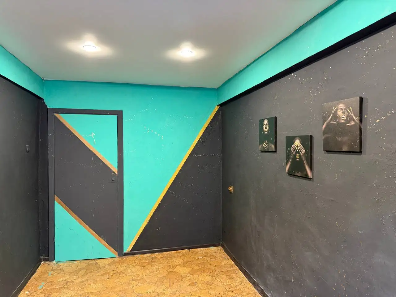 Сдам кабинет 10,5 кв и 8,6 кв с мокрой точкой - Коммерческая аренда (Недвижимость) в Нижневартовск