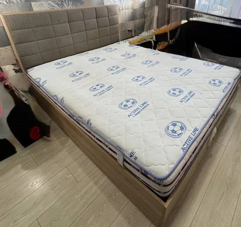 Кровать с матрасом и подъемным механизмом - Праздничные товары в Нижневартовск