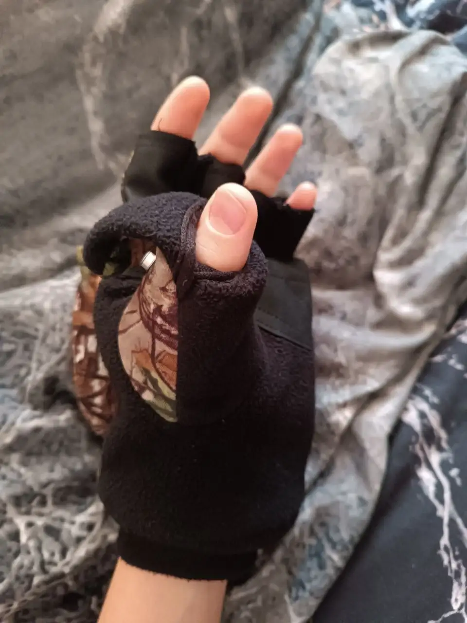 Продам перчатки трансформеры - Одежда (Барахолка) в Нижневартовск