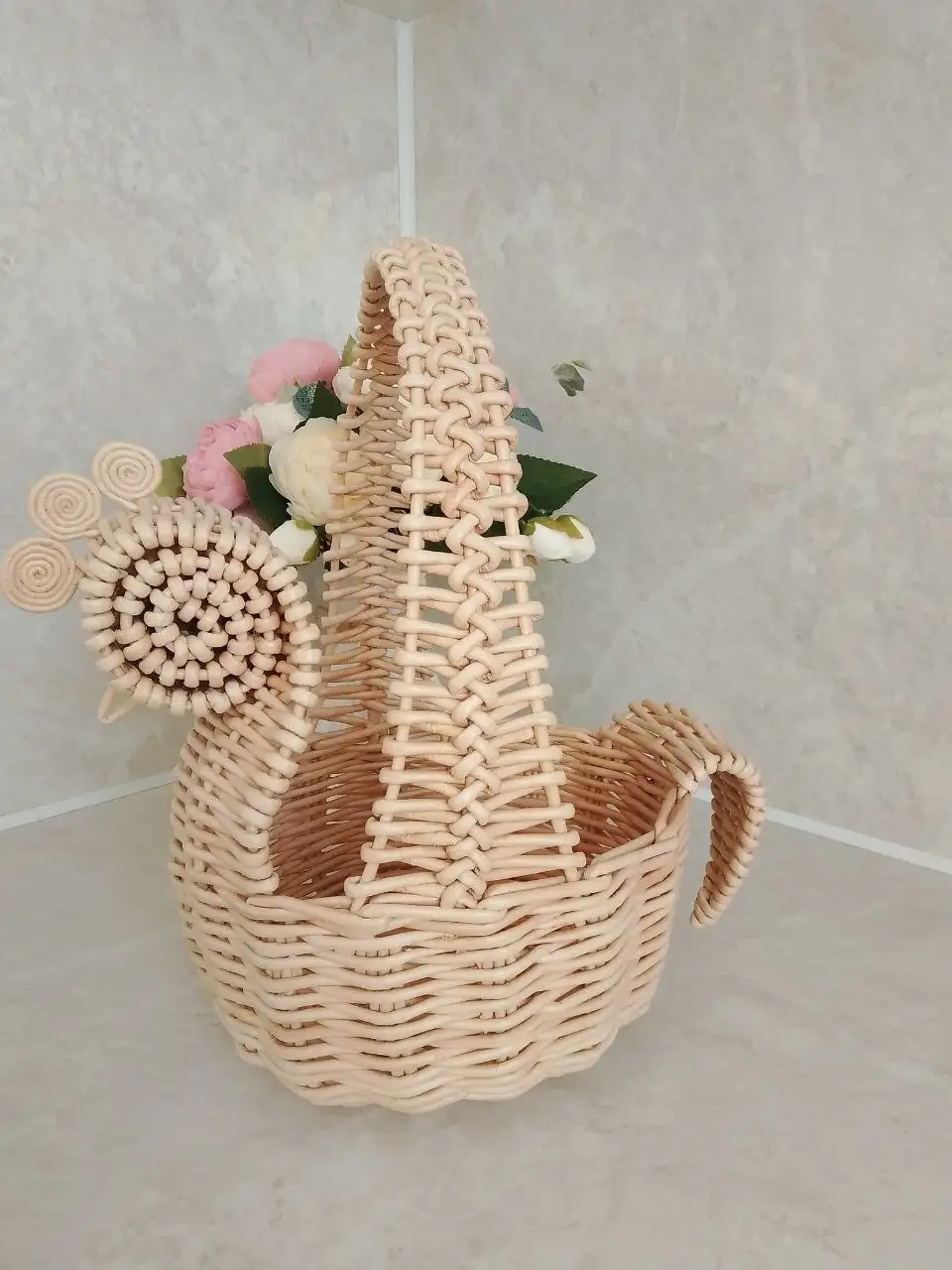 Продается пасхальная корзина из эколозы - Праздничные товары (Барахолка) в Нижневартовск