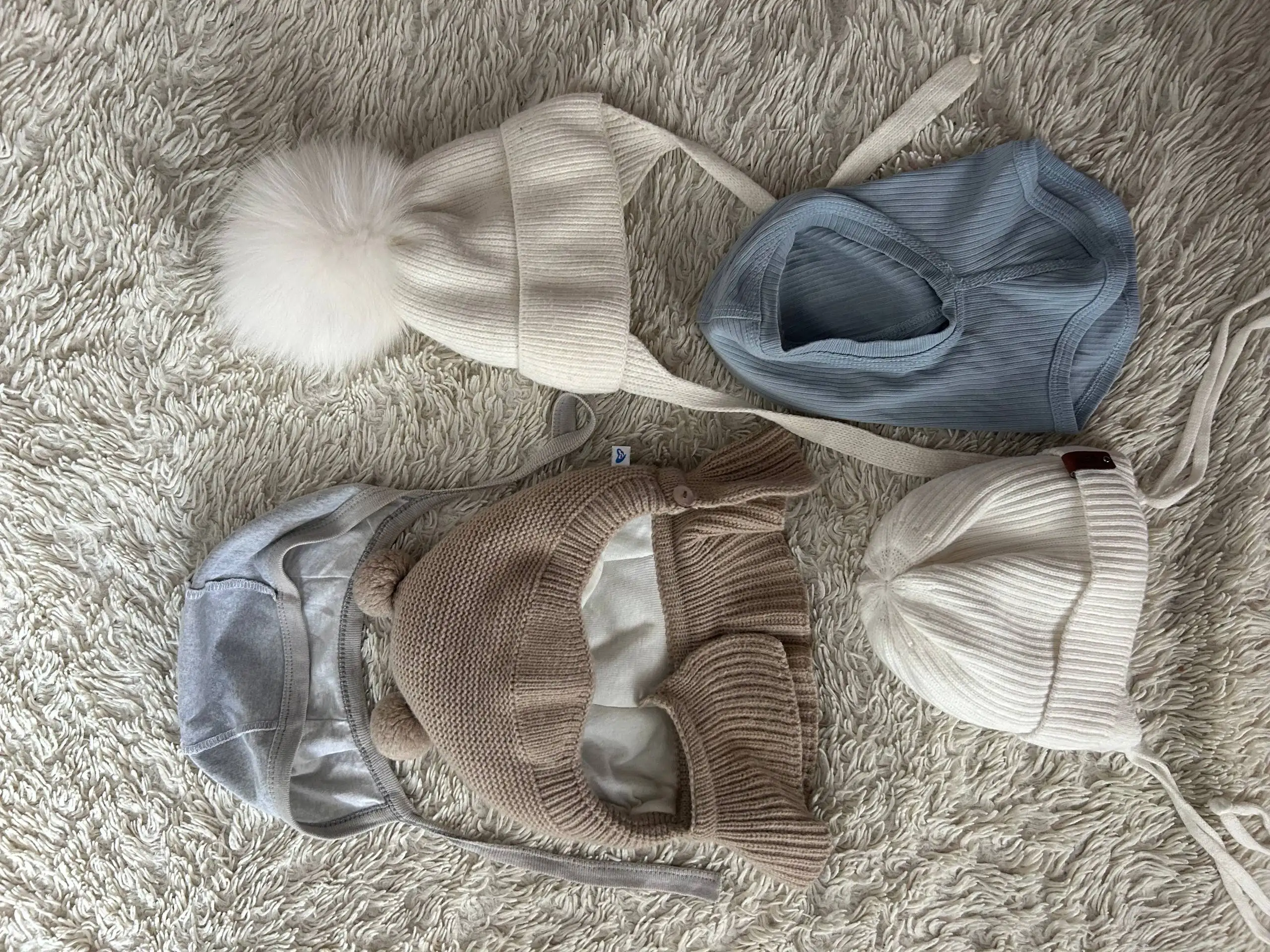 Продажа детских вещей в Нижневартовске - Одежда (Товары для детей) в Нижневартовск