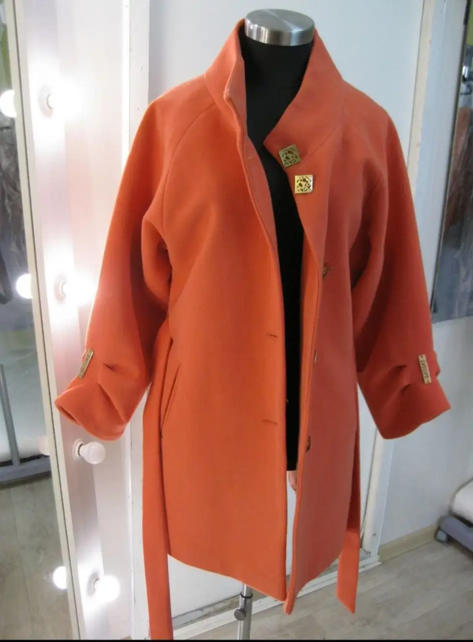 Новое демисезонное пальто оранжевое размер 48/50 - Верхняя одежда (Одежда) в Нижневартовск