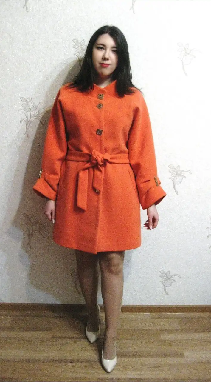 Новое демисезонное пальто оранжевое размер 48/50 - Верхняя одежда (Одежда) в Нижневартовск