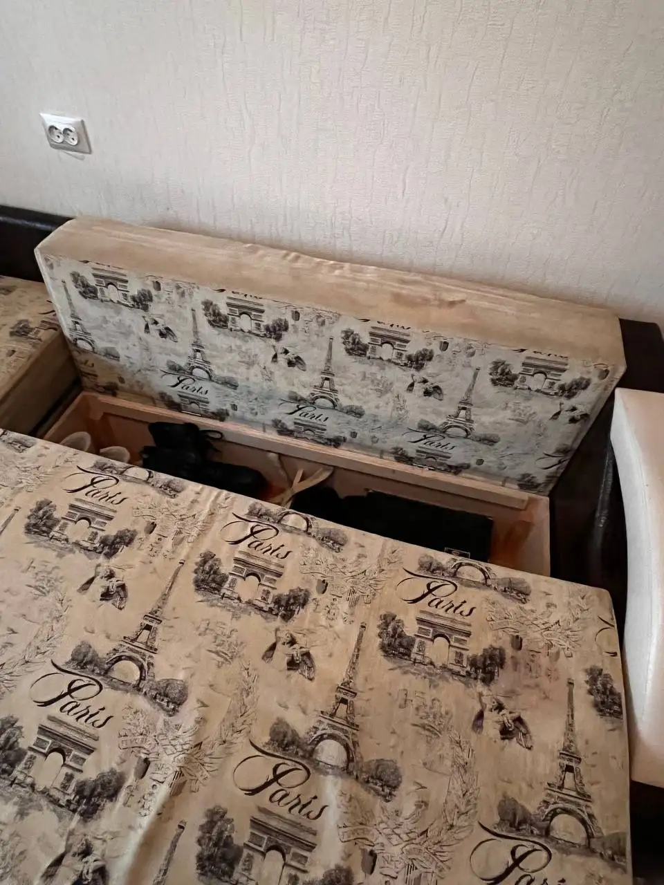 Продам диван с креслом - Мебель (Для дома и дачи) в Нижневартовск