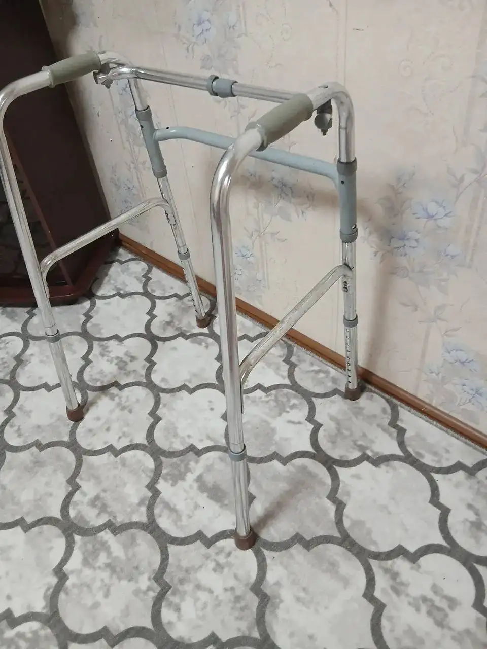Ходунки и костыли - Медицина в Нижневартовск
