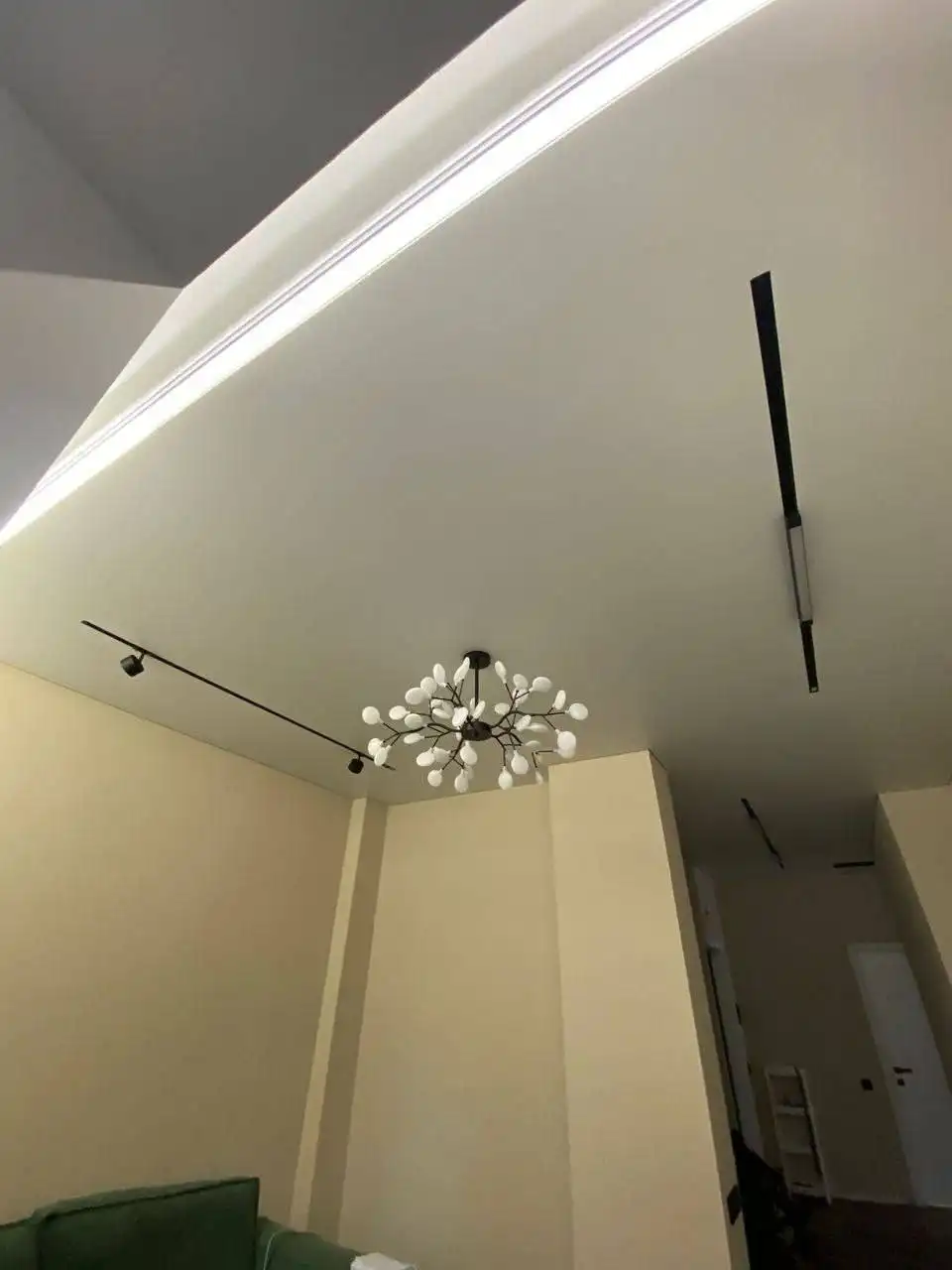 Натяжные потолки любой сложности