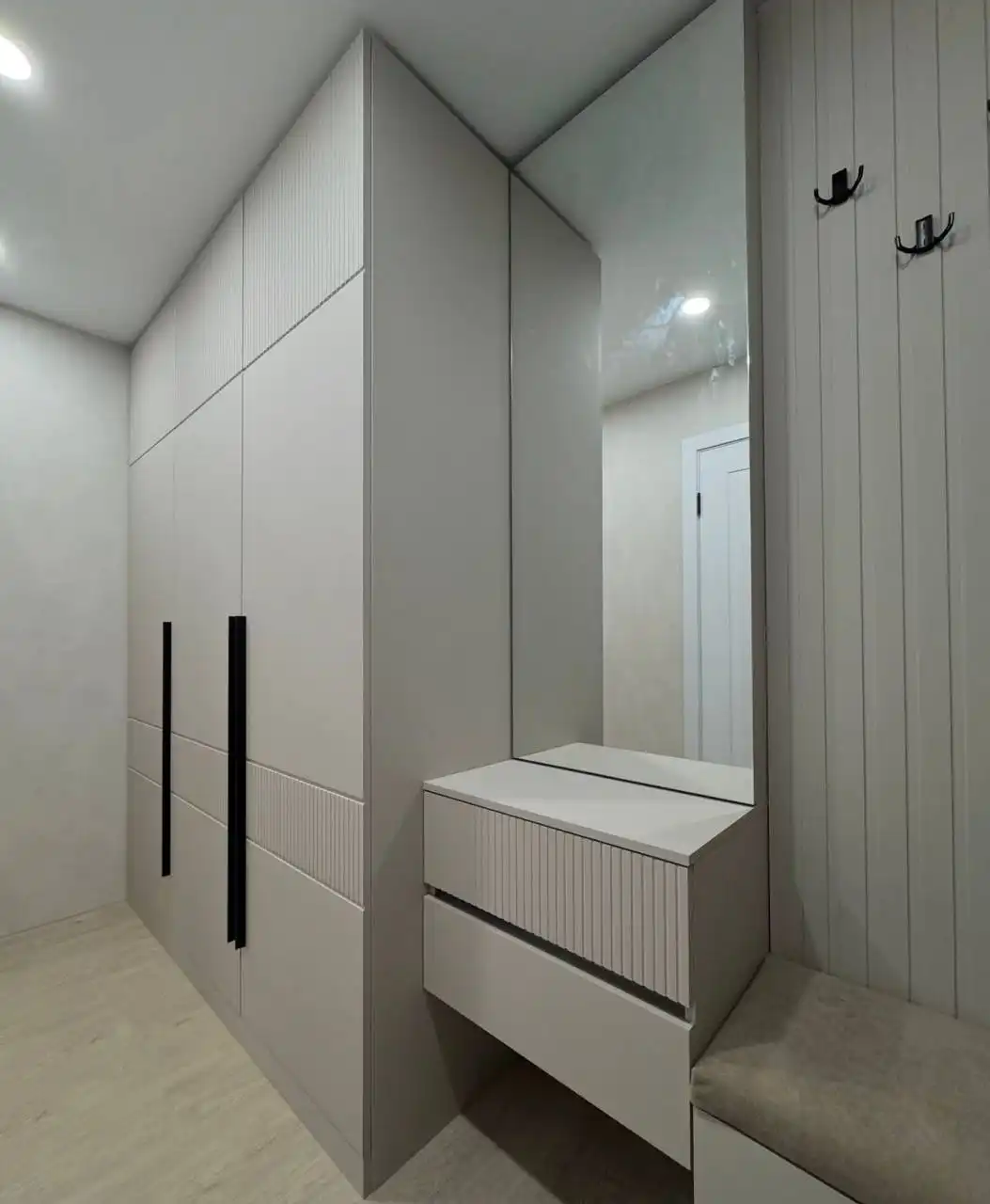 Изготовление кухонь, шкафов и гардеробных на заказ - Мебель на заказ (Услуги) в Москва