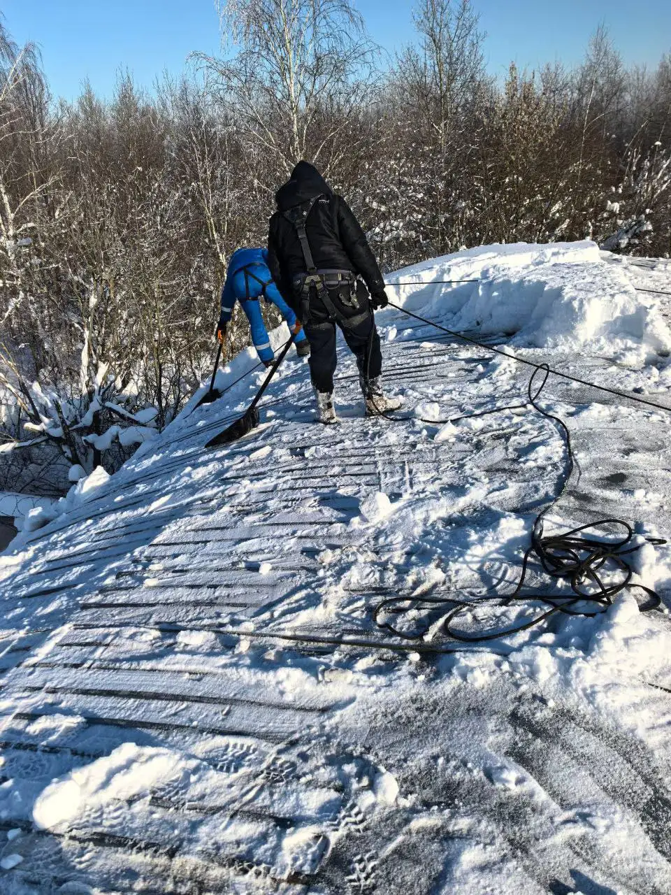 Очистка кровли от снега и наледи - Услуги в Королев