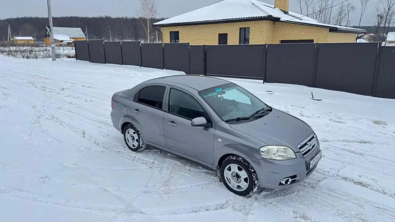 Chevrolet Aveo LS 2011 года