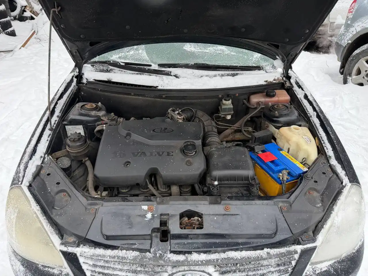 Продам автомобиль Lada Priora 2010 года