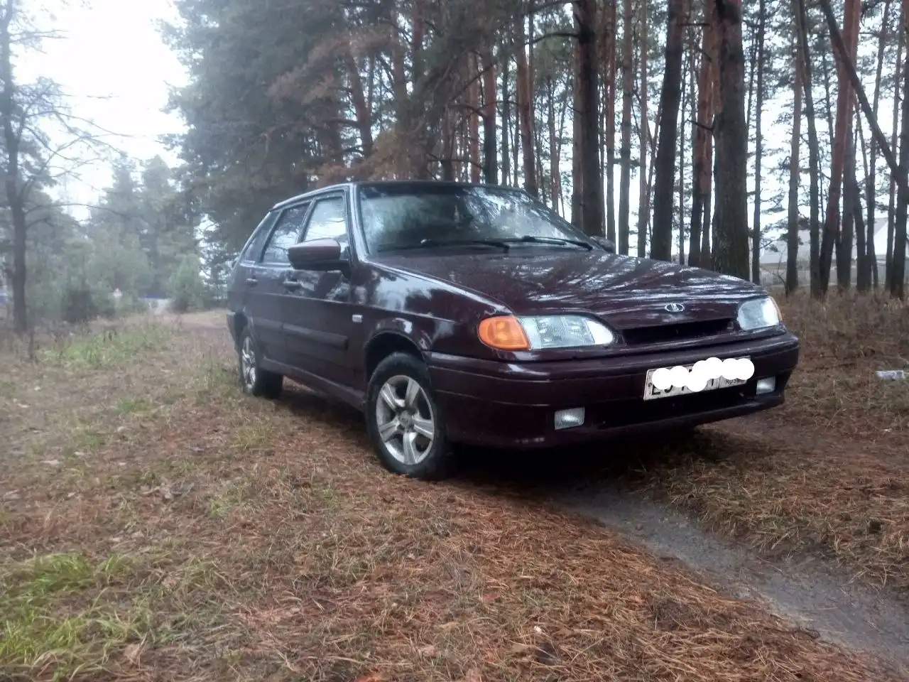 Продам ВАЗ 2114 с зимней и летней резиной