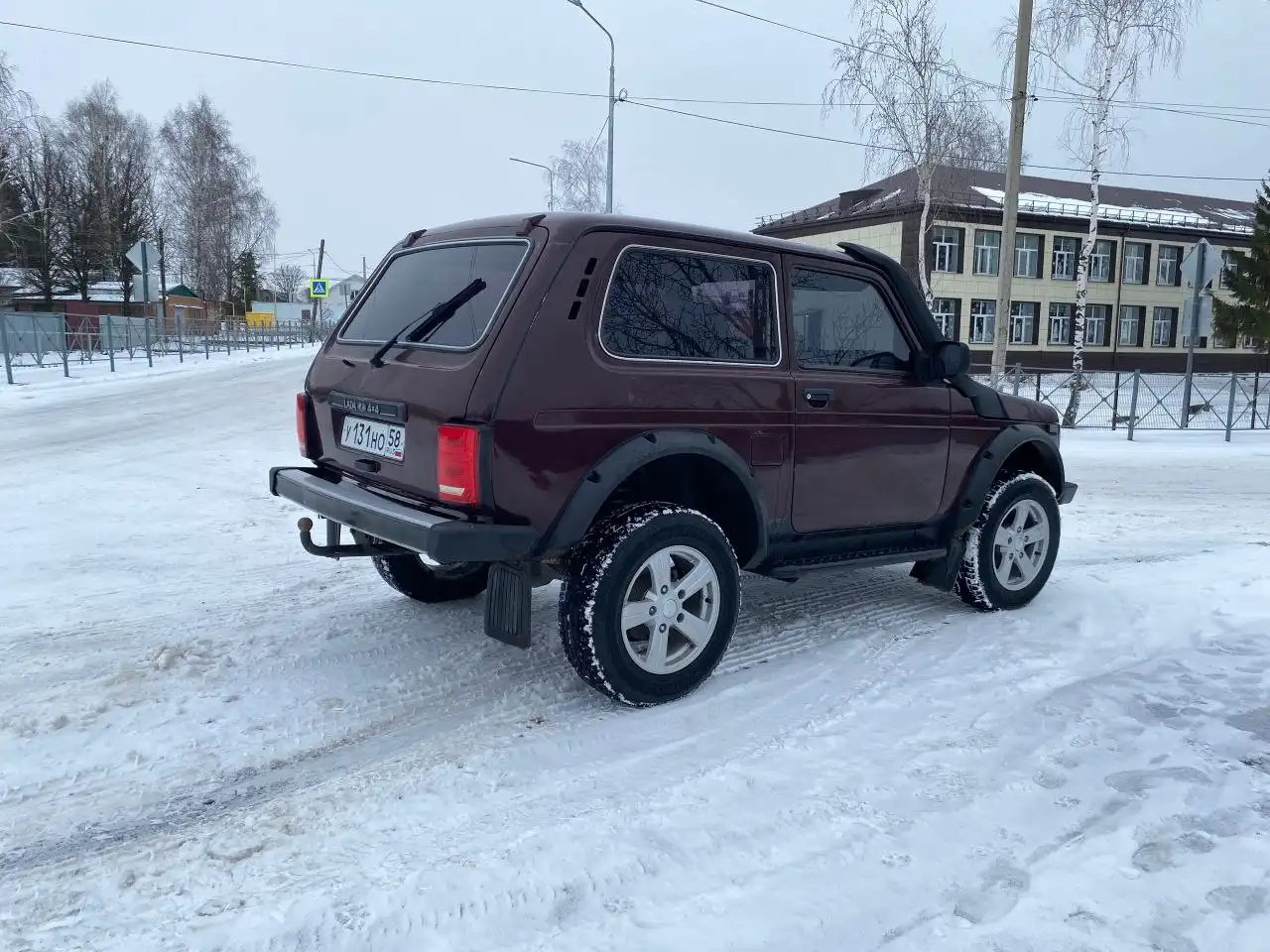 ВАЗ 4x4 2012 года в хорошем состоянии