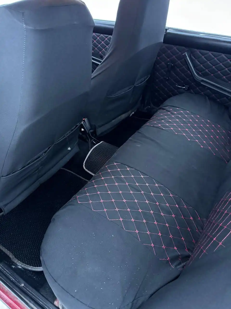 Автомобиль 1997 года