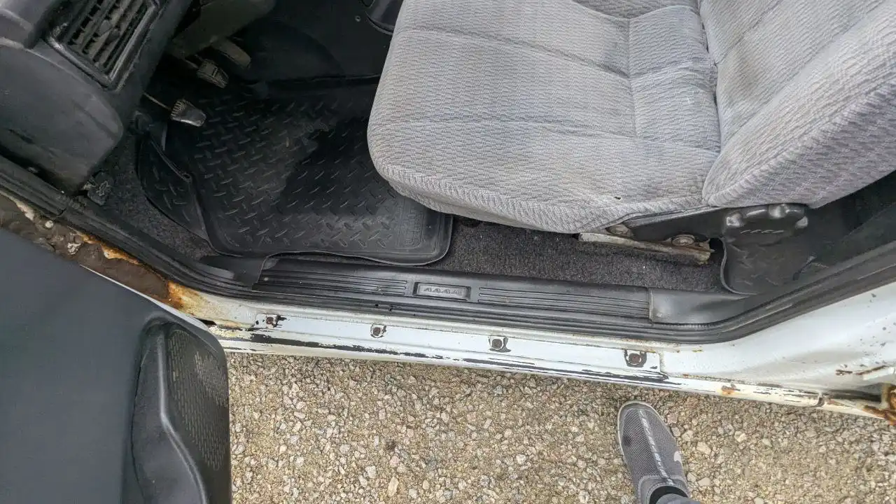 Авто в хорошем состоянии с инжекторным двигателем