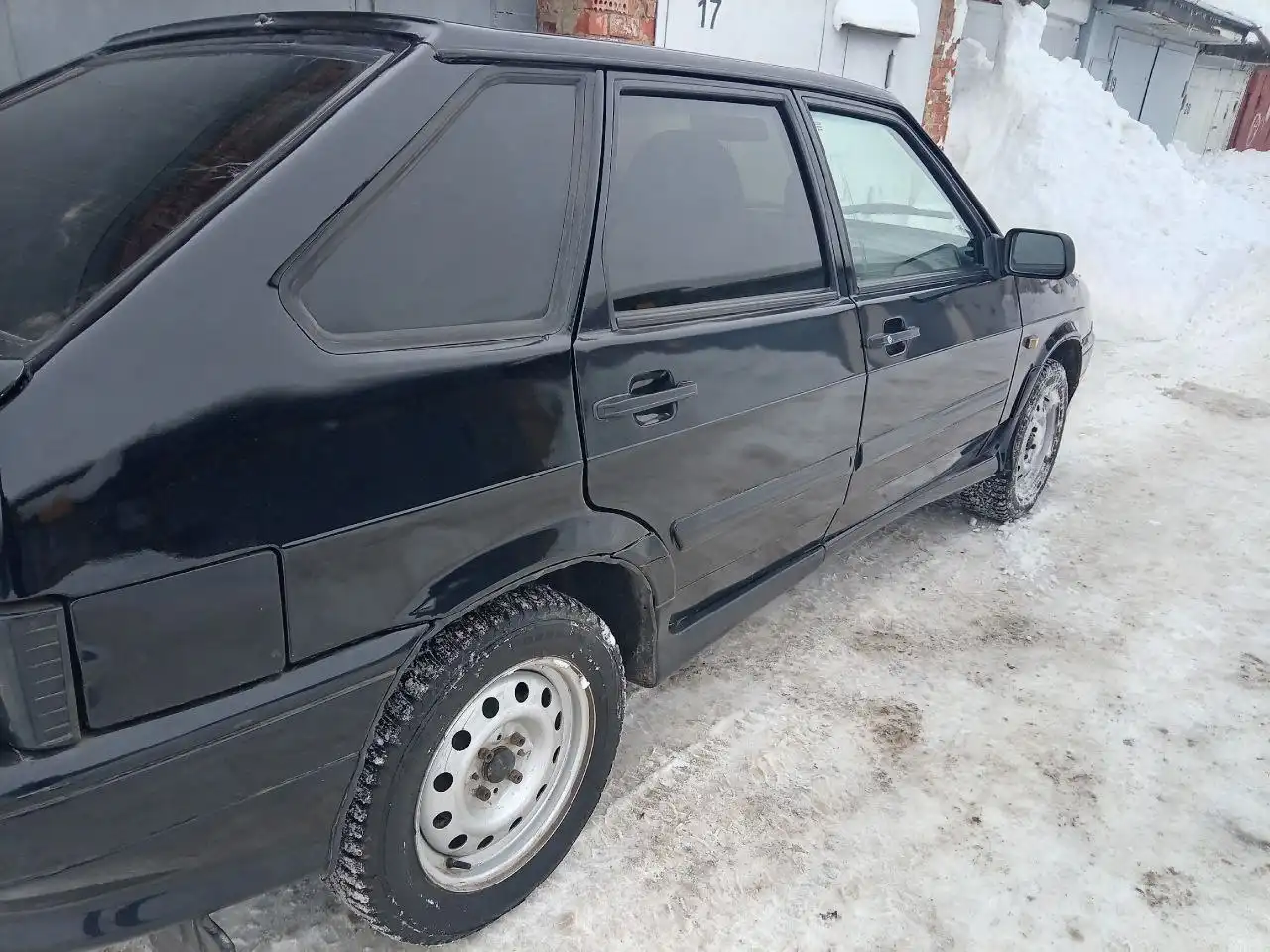 Продажа автомобиля 2010 года с пробегом 157 тыс. км