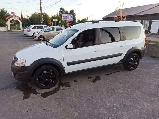 Продам Лада Ларгус Кросс 5 мест - Госномера в Саранск