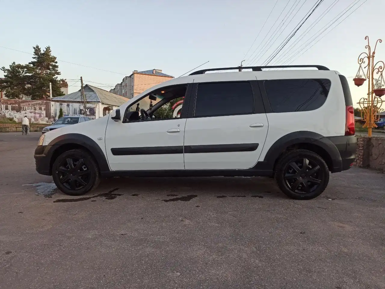 Продам Лада Ларгус Кросс 5 мест