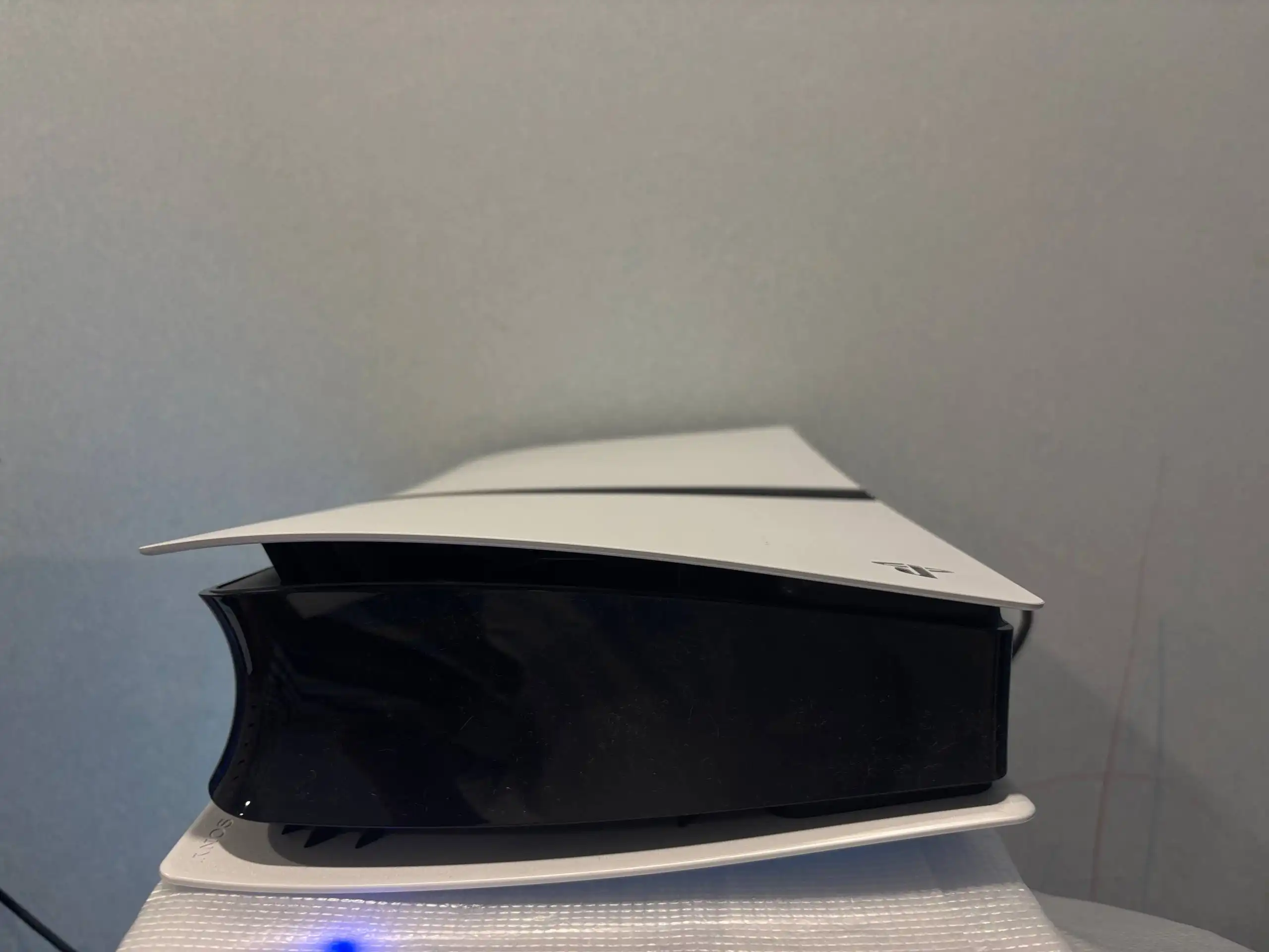 Продам PlayStation 5 Pro в идеальном состоянии с док-станцией - Игровые консоли (Электроника) в Саранск