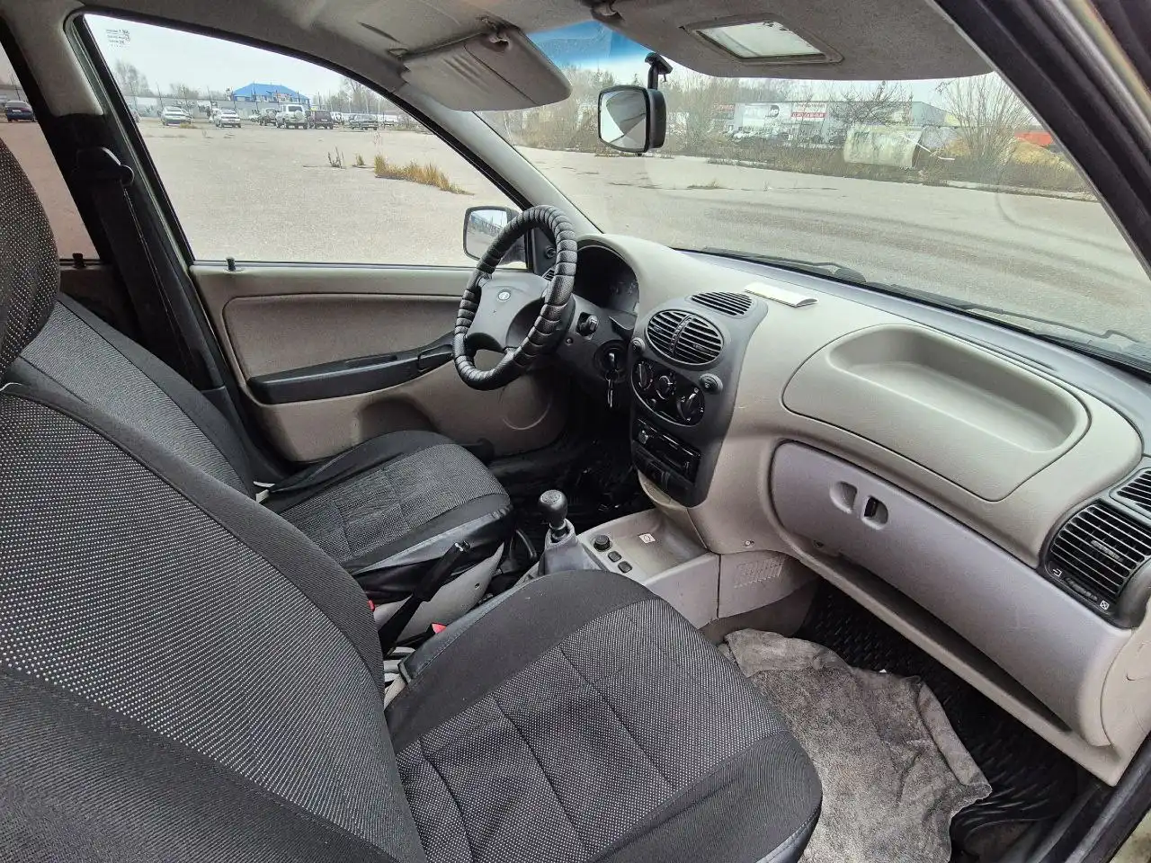 Lada Kalina 2011 года с кондиционером и музыкой - Легковые автомобили (Авто) в Саранск