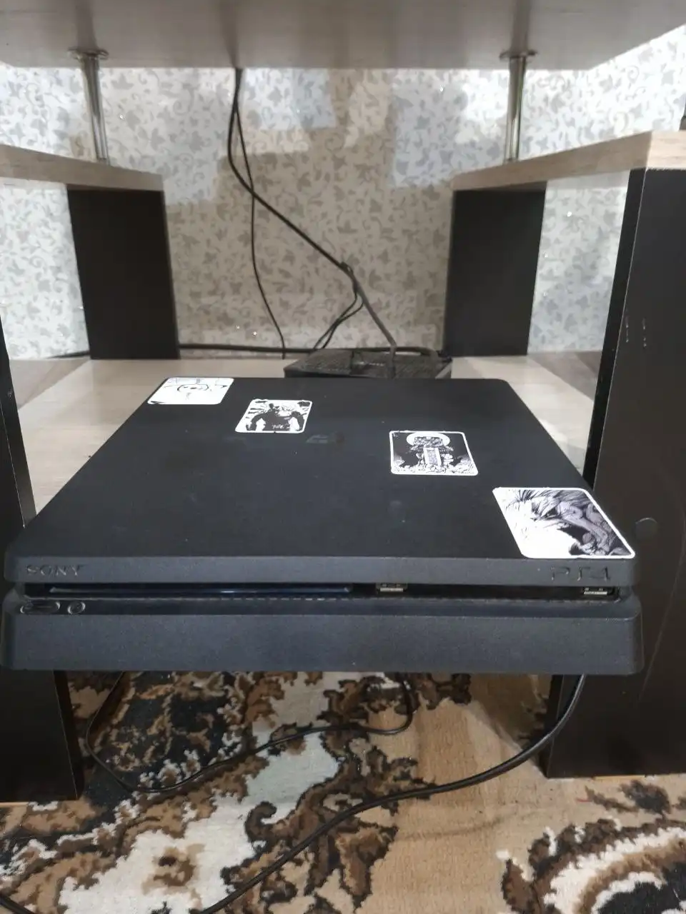 Продам PlayStation 4 Slim 1TB с двумя джойстиками - Игровые приставки (Электроника) в Саранск