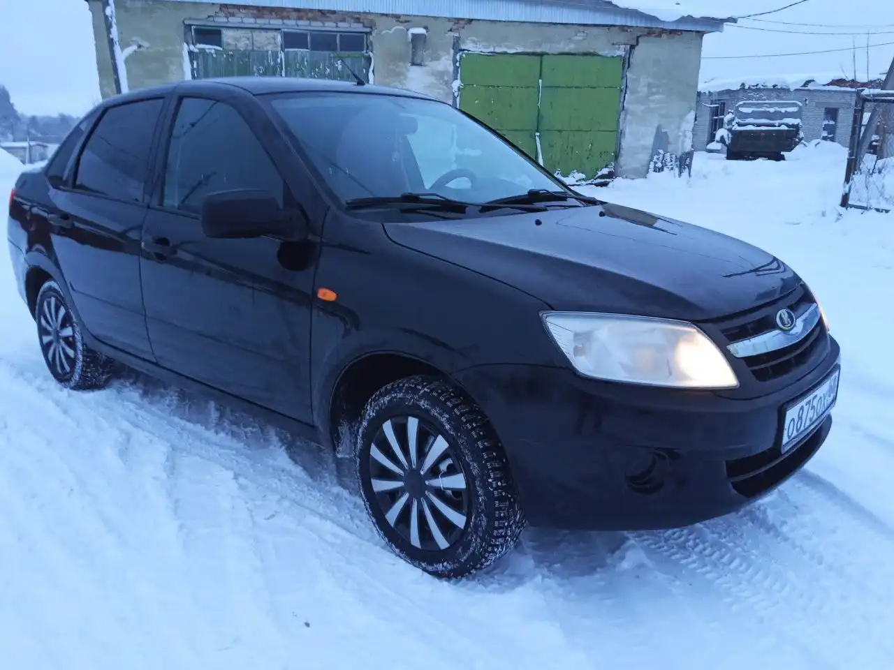 Продам автомобиль 2013 года с кондиционером, электроусилителем и сигнализацией - Авто в Саранск