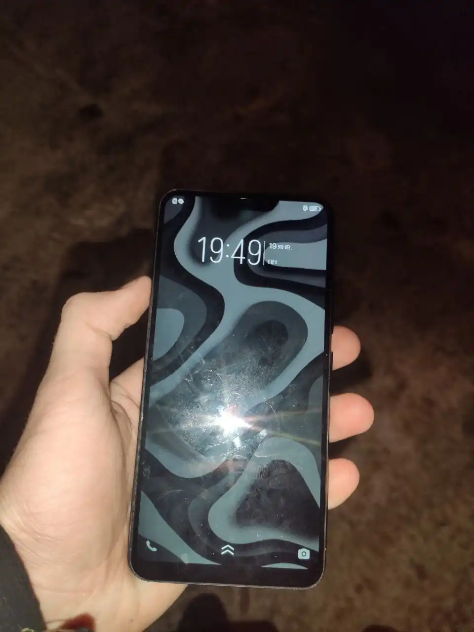 Продам смартфон с повреждением экрана - Смартфоны (Электроника) в Саранск