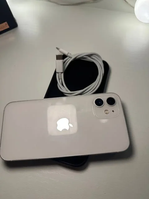 Продам iPhone 12 - Смартфоны в Саранск