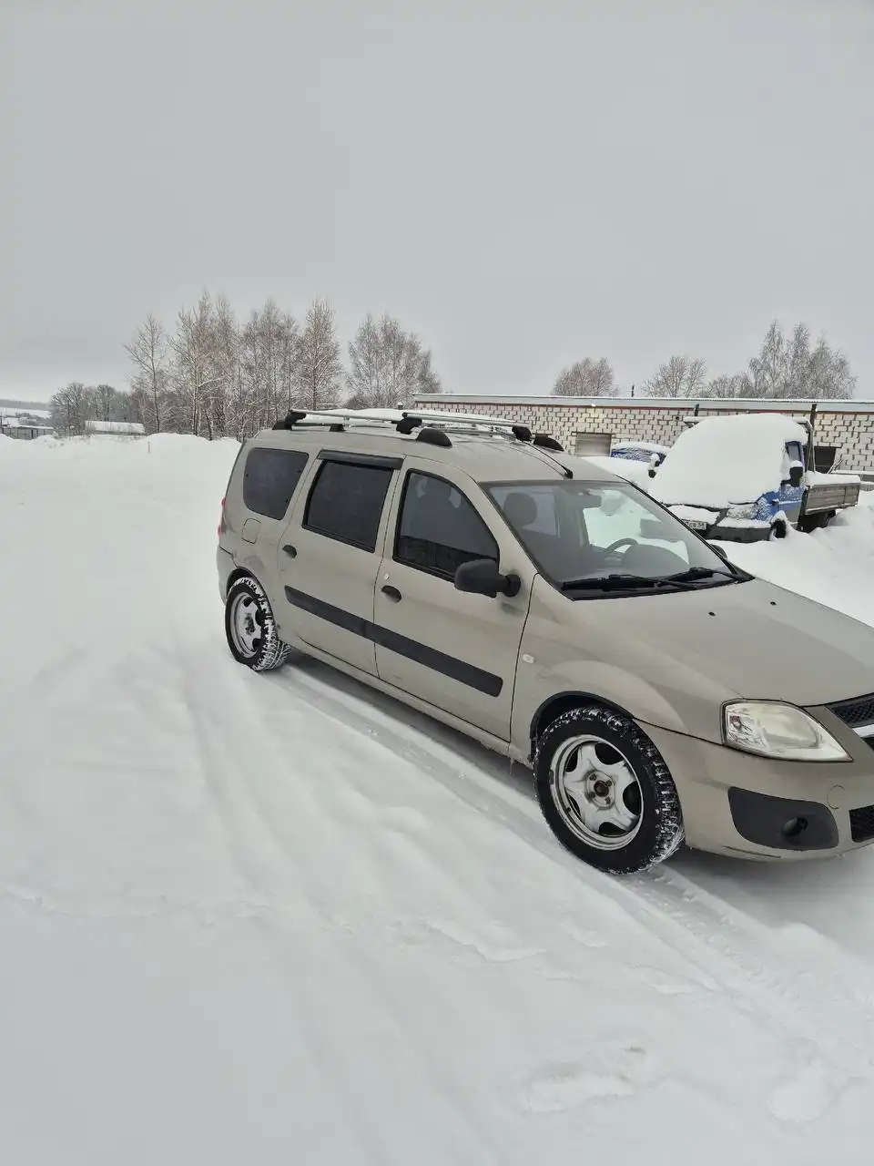 Продажа Lada Largus 2013 года - Авто в Саранск