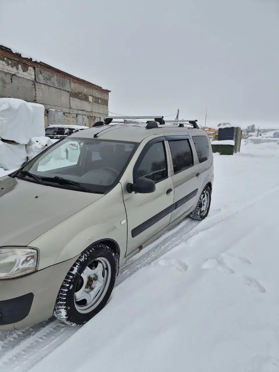 Продажа Lada Largus 2013 года - Авто в Саранск