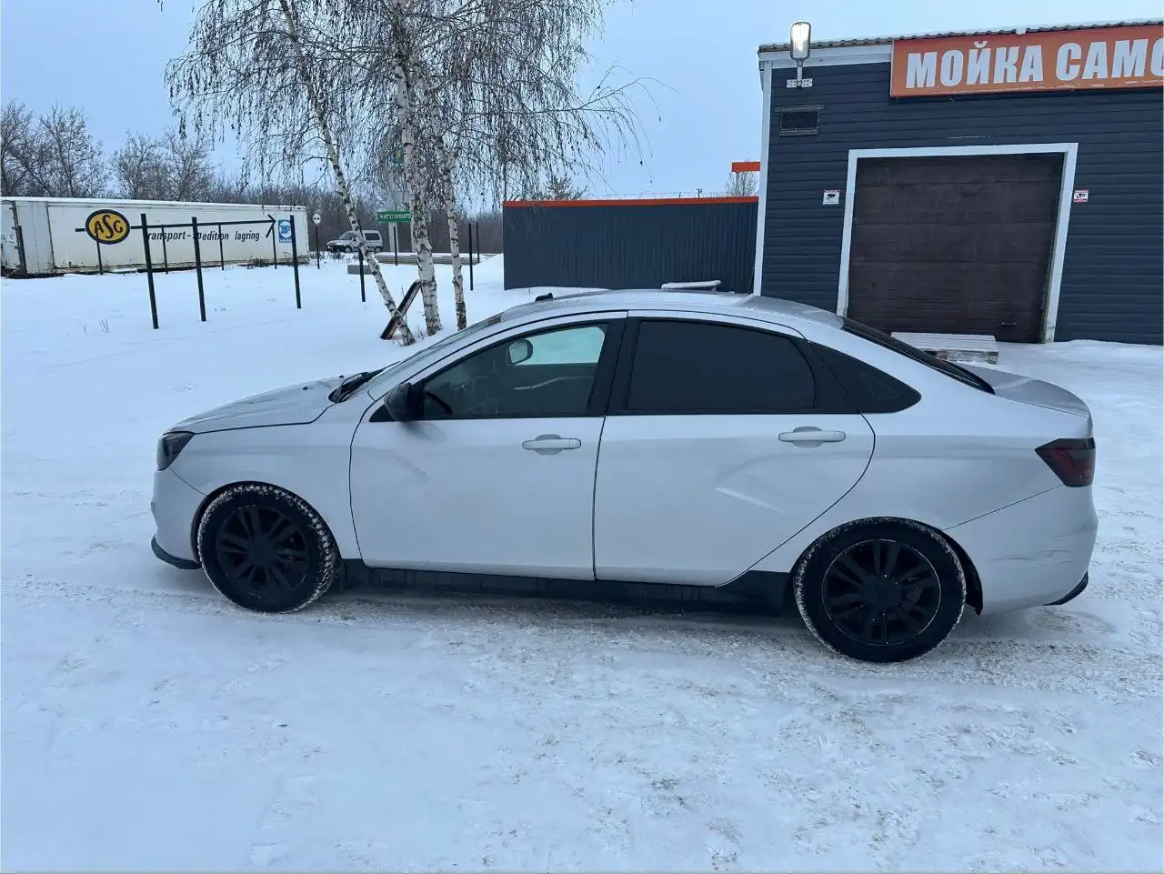 Lada Vesta 2016 года с тюнингом и аудиосистемой - Легковые автомобили (Авто) в Саранск