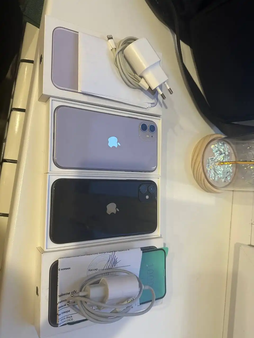 Айфон 11 фиолетовый 128 гб и черный 64 гб с дефектами - Смартфоны (Электроника) в Саранск